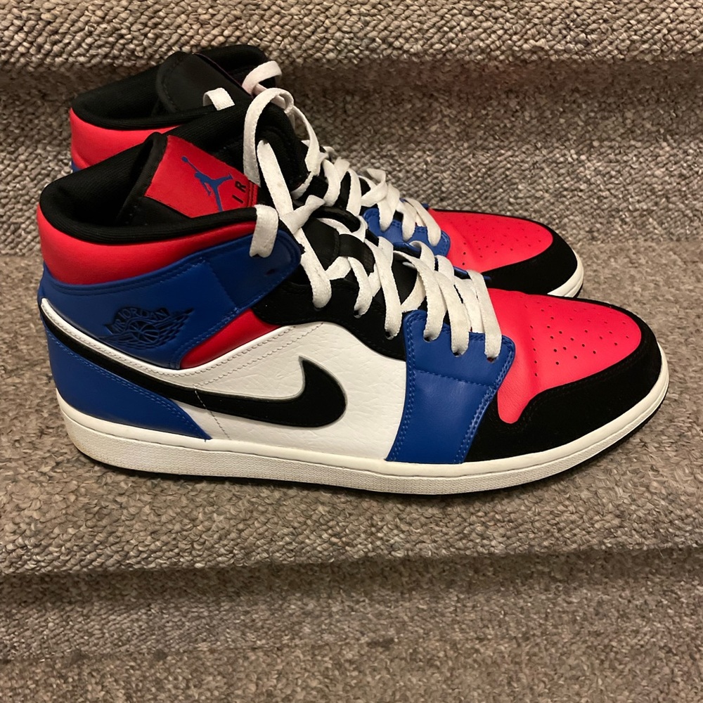 CLASSIC JORDAN 1 MID“TOP 3”BLUE AND RED❤️💙